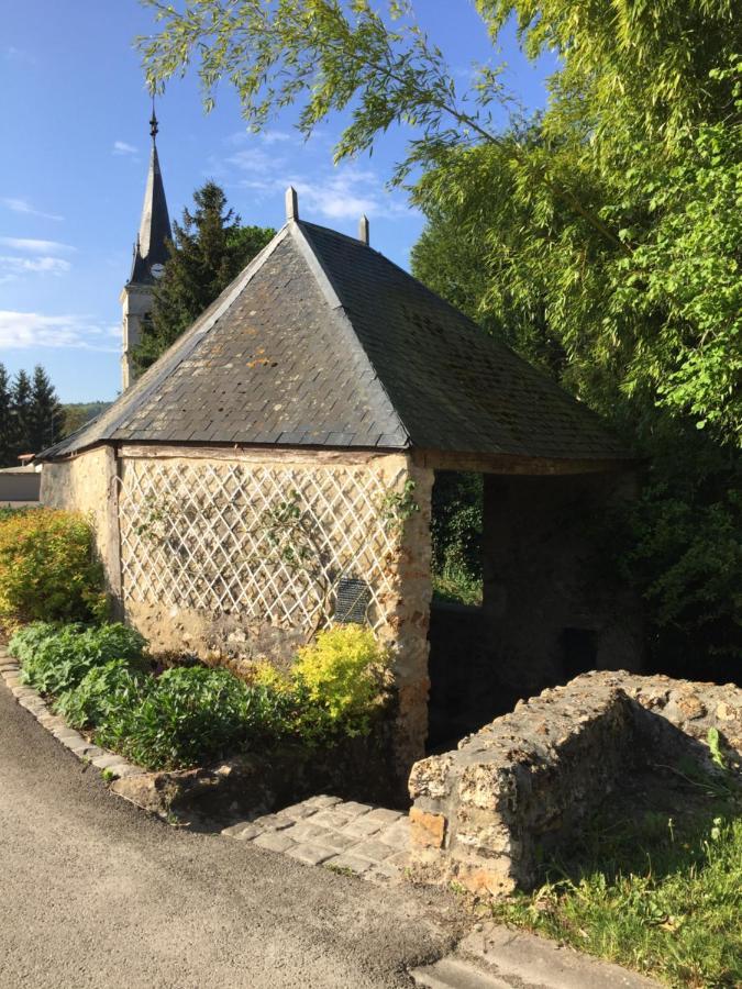 Bed and Breakfast Le Clos De La Livre Fontaine-sur-Ay Exterior foto